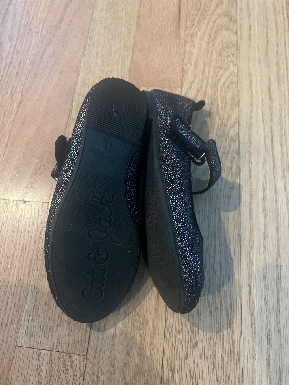 Dress shoes - Picture 3 of 3